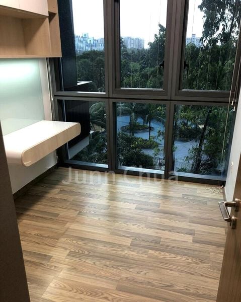 4 Bed Condo for Rent in  Lakeville - Image 1