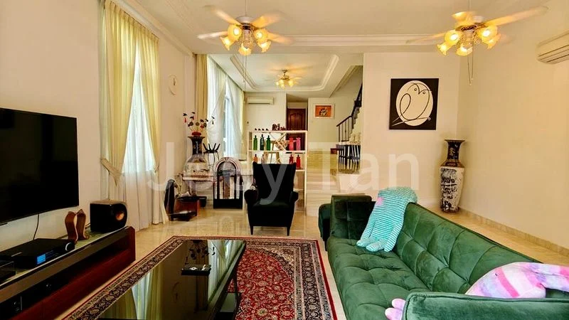 5 Bed Corner Terrace (Landed) for Sale in Woodlands Avenue 1 - Image 1