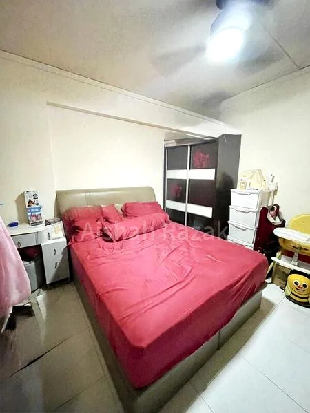 Common Room (HDB) for Rent in  580 Hougang Avenue 4 - Image 2