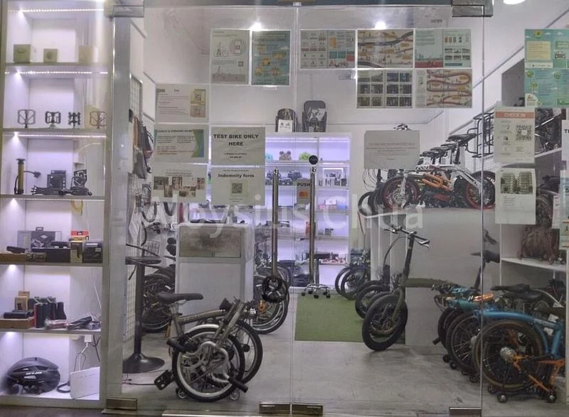 Light Industrial (B1) for Sale: The Commerze @ Irving - Image 1