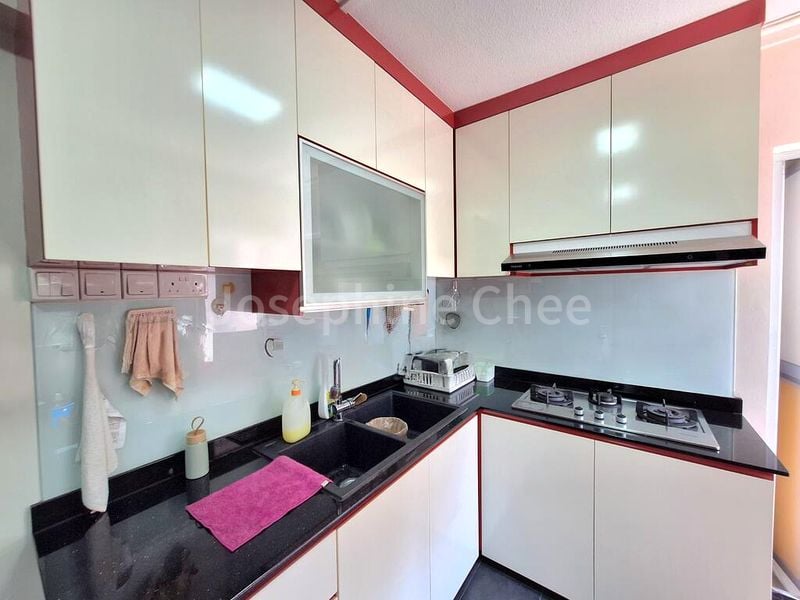4 Room (4A) HDB for Sale in  201 Bukit Batok Street 21 - Image 7