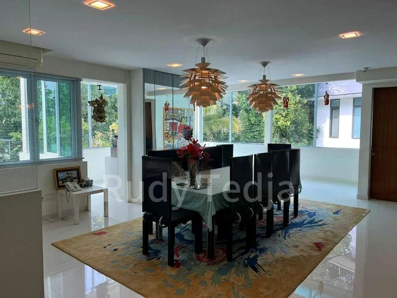 6 Bed Bungalow (Landed) for Sale in  Chatsworth Park - Image 4