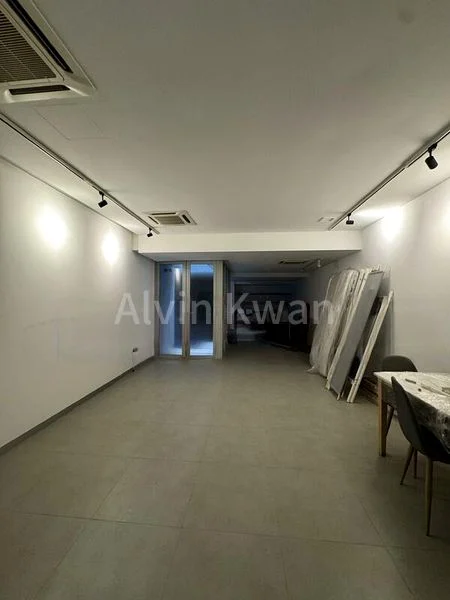 6 Bed Terraced House (Landed) for Sale in  Kimsia Park - Image 13