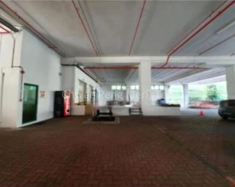 Light Industrial (B1) for Rent: Shriro House - Image 2