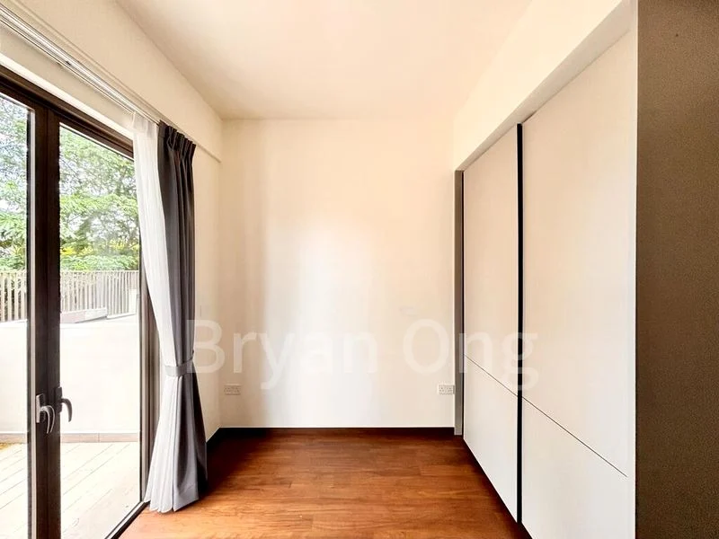 4 Bed Cluster House (Landed) for Sale in  Holland Grove Road - Image 8