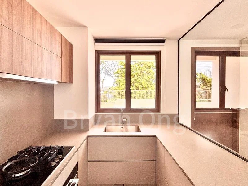 4 Bed Cluster House (Landed) for Sale in  Holland Grove Road - Image 11