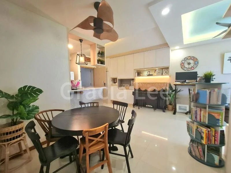 4 Bed Executive Condo for Sale in  Forestville - Image 3