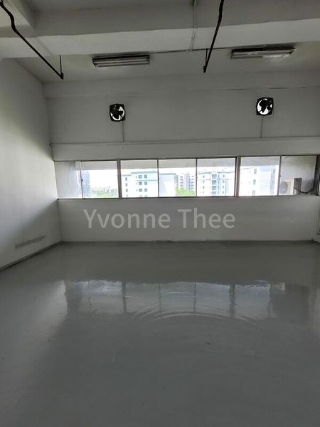 Light Industrial (B1) for Rent: Lam Soon Industrial Building - Image 4