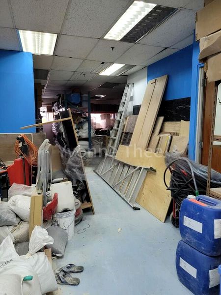 Light Industrial (B1) for Rent: Lam Soon Industrial Building - Image 5