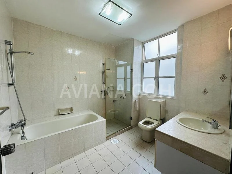 4 Bed Apartment (Condo) for Rent in  La Suisse II - Image 5