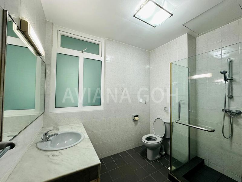 4 Bed Apartment (Condo) for Rent in  La Suisse II - Image 6