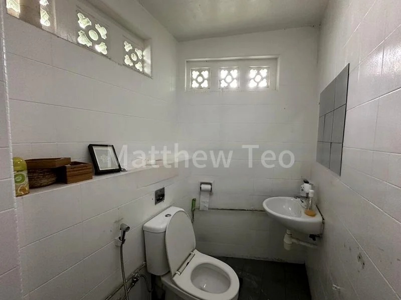 Shop / Shophouse for Rent: North Bridge Road - Image 1
