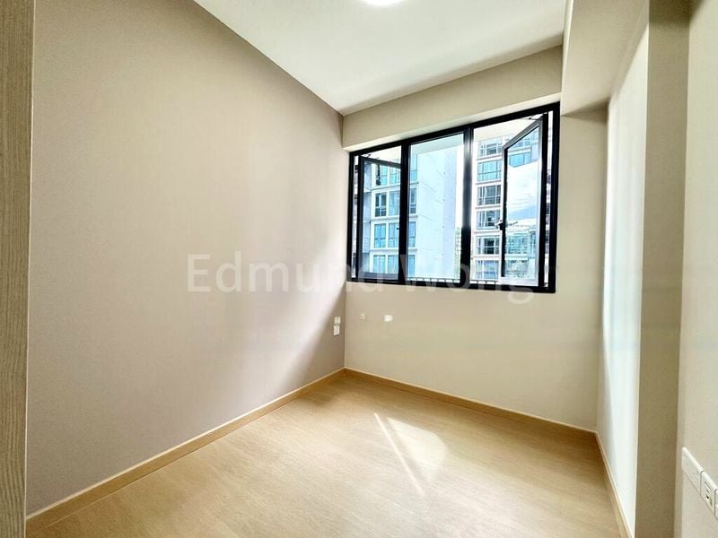 2 Bed Condo for Sale in  Treasure at Tampines - Image 5