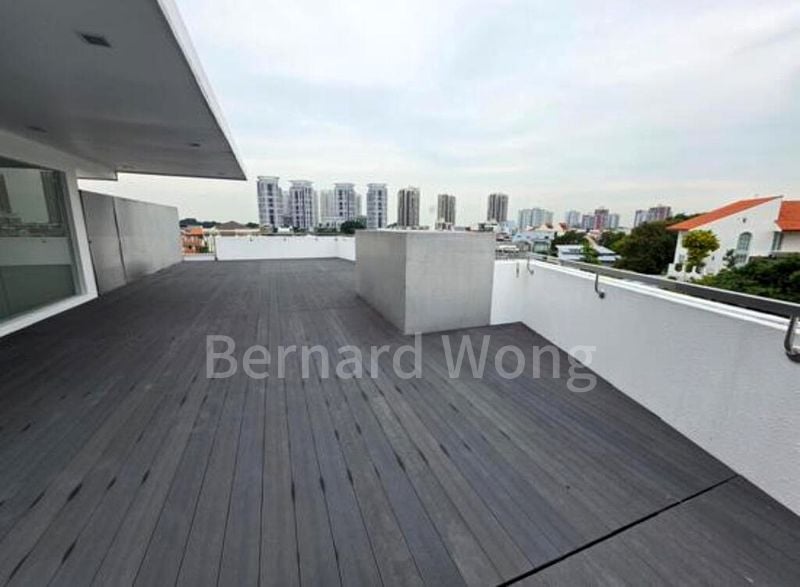 6 Bed Semi-Detached House (Landed) for Sale in East Coast Hill - Image 8