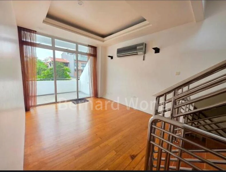 6 Bed Semi-Detached House (Landed) for Sale in East Coast Hill - Image 2