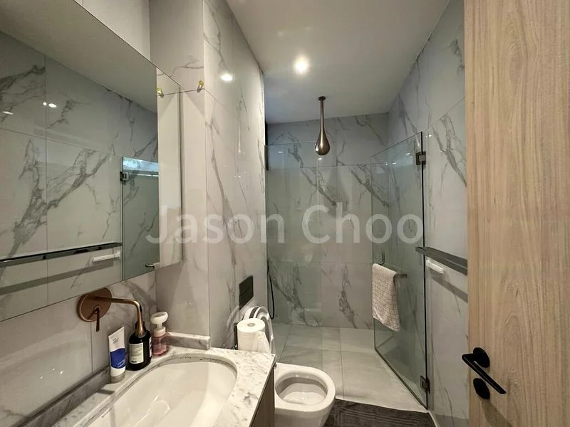 5 Bed Semi-Detached House (Landed) for Sale in  Tung Po Avenue - Image 5