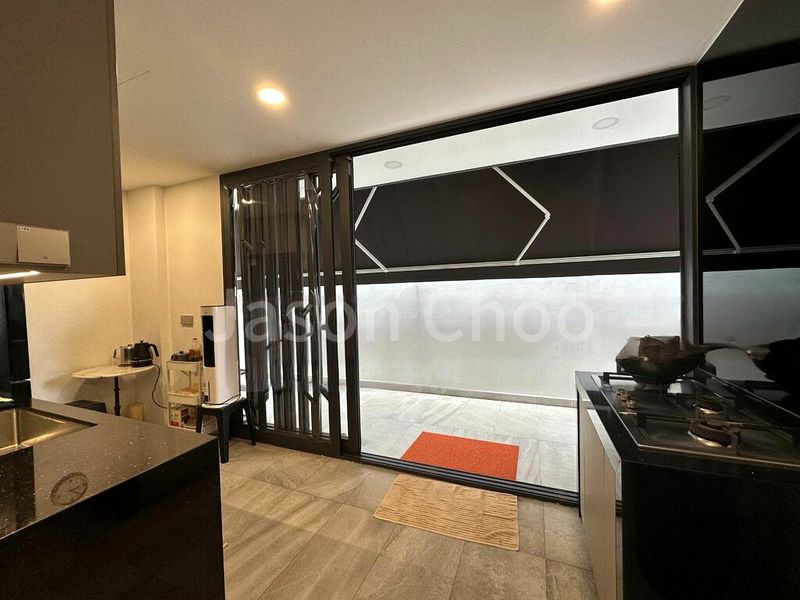 5 Bed Semi-Detached House (Landed) for Sale in  Tung Po Avenue - Image 9