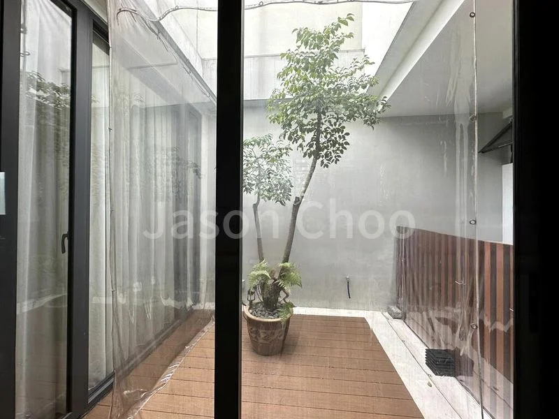 5 Bed Semi-Detached House (Landed) for Sale in  Tung Po Avenue - Image 7