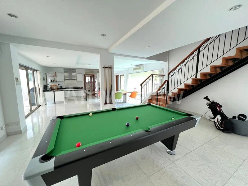 7 Bed Bungalow (Landed) for Rent in  Duchess Garden - Image 15