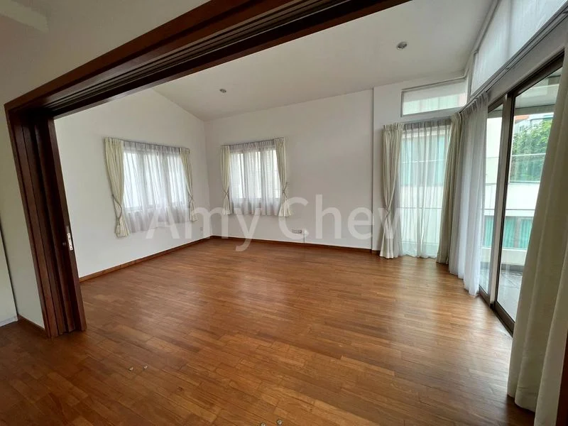 7 Bed Bungalow (Landed) for Rent in  Duchess Garden - Image 11