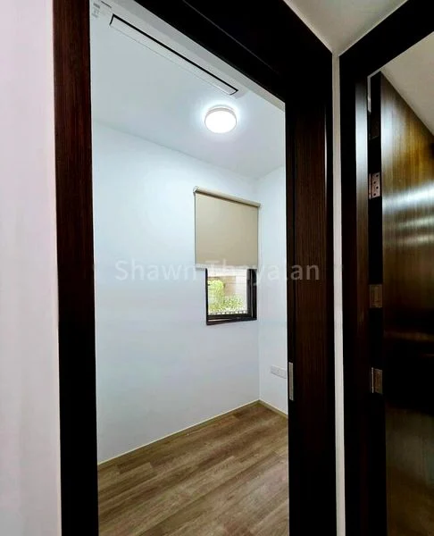 3 Bed Condo for Rent in  The Watergardens At Canberra - Image 12