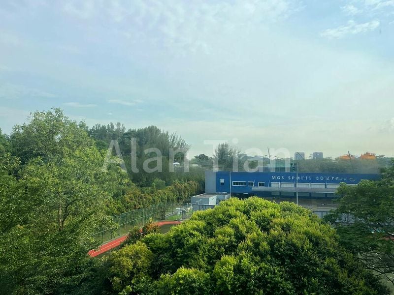 4 Bed Condo for Rent in Maple Woods - Image 3