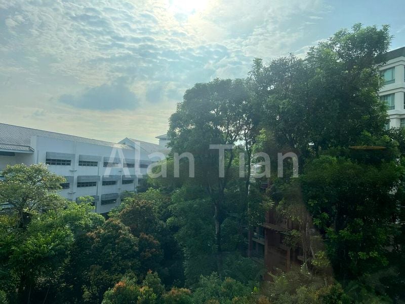 4 Bed Condo for Rent in Maple Woods - Image 5