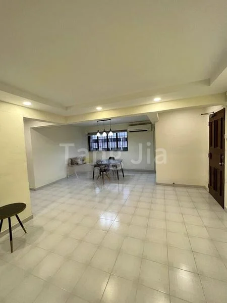 5 Room (5STD) HDB for Rent in  322 Jurong East Street 31 - Image 6