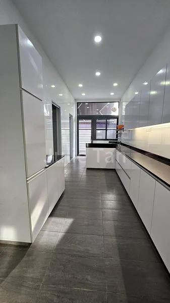 7+1 Bed Terraced House (Landed) for Sale in  Jalan Chengkek - Image 11