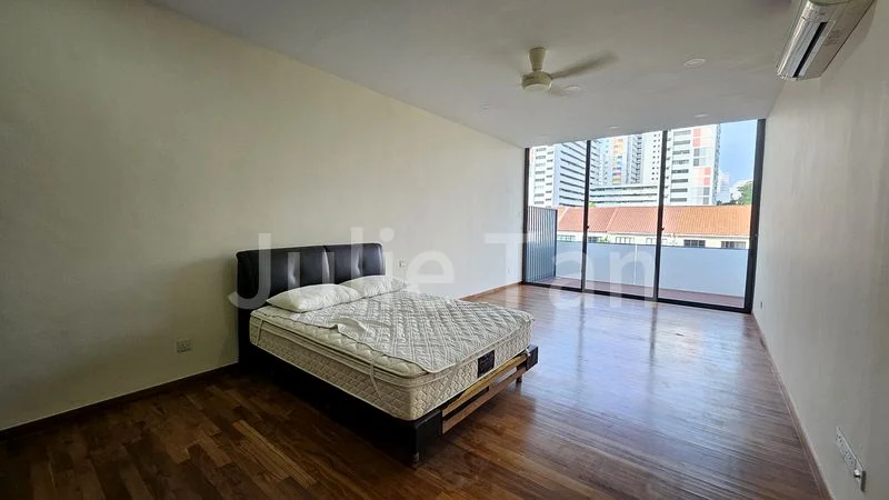 7+1 Bed Terraced House (Landed) for Sale in  Jalan Chengkek - Image 4