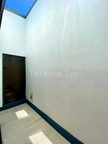 2 Bed Condo for Sale in  Rv Edge - Image 9