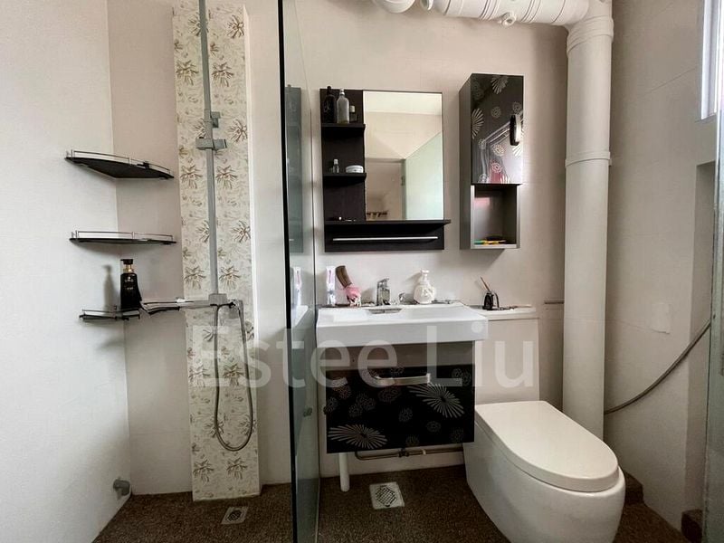 Executive HDB for Sale in  604 Elias Road - Image 3