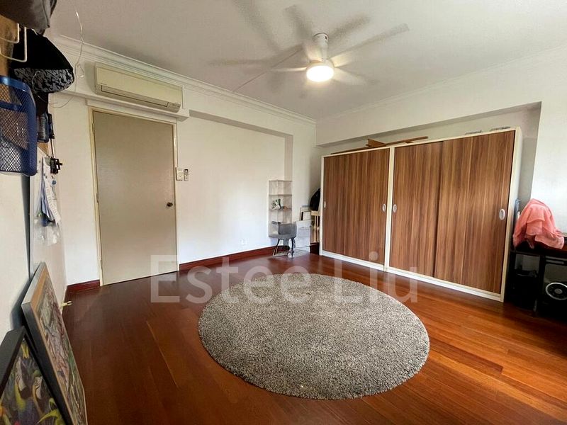 Executive HDB for Sale in  604 Elias Road - Image 4