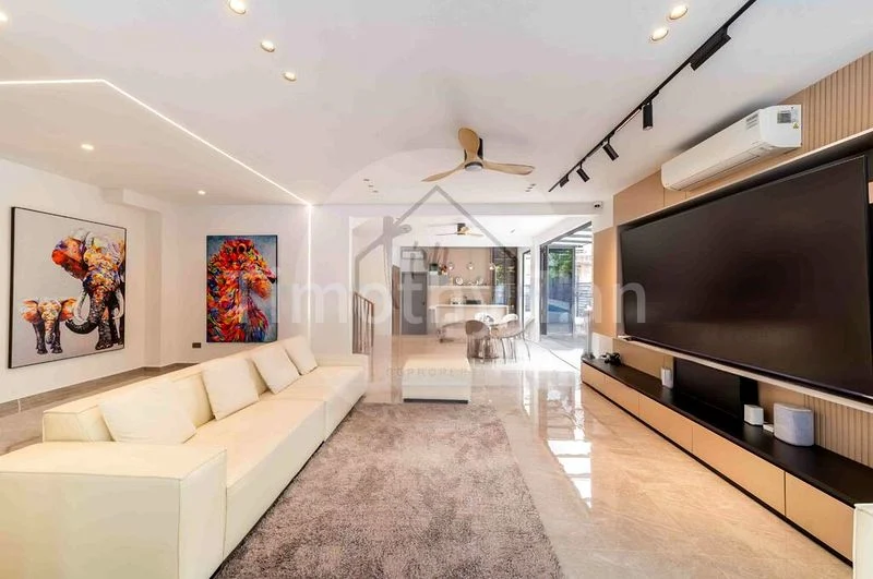 4 Bed Corner Terrace (Landed) for Sale in  Chong Pang Green - Image 6