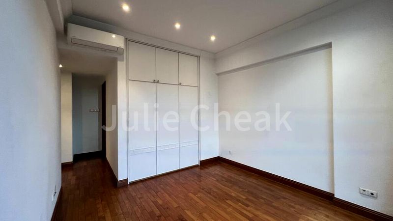 3 Bed Condo for Rent in  River Place - Image 8