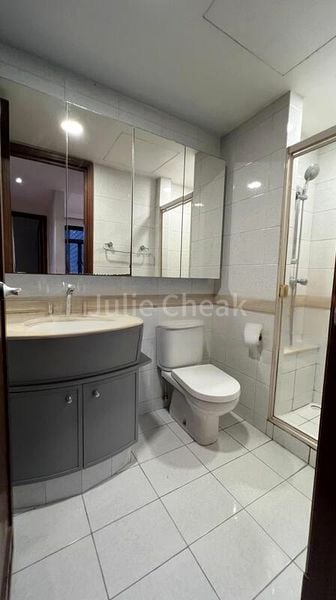 3 Bed Condo for Rent in  River Place - Image 9