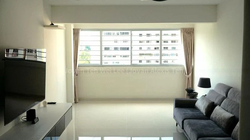 Executive HDB for Sale in  826 Yishun Street 81 - Image 16