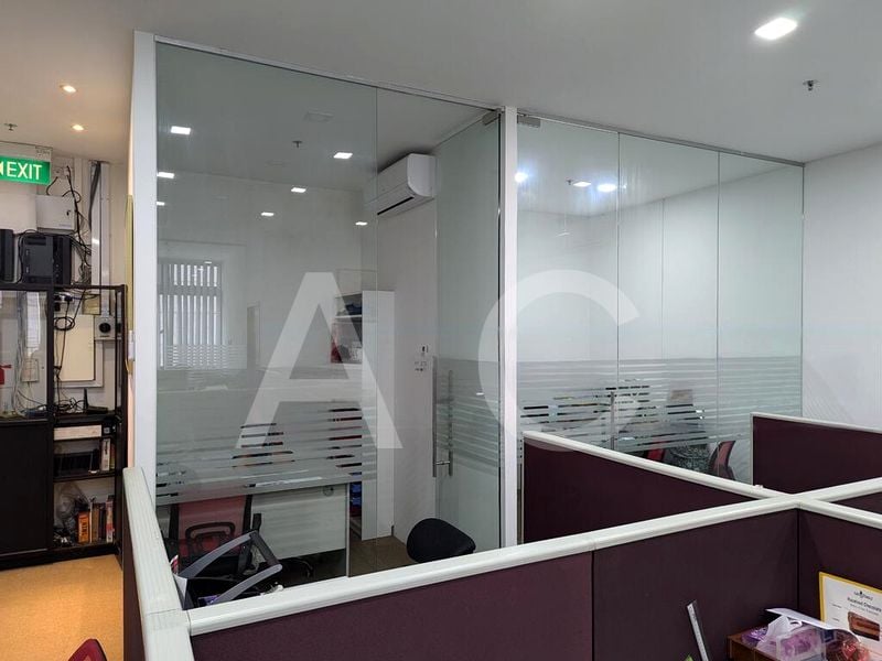 Office for Rent: Solstice Business Centre - Image 1