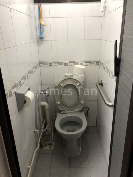 Common Room (HDB) for Rent in  59 Marine Terrace - Image 9