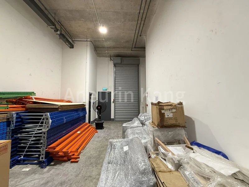 Light Industrial (B1) for Rent in  Nordcom Two - Image 6