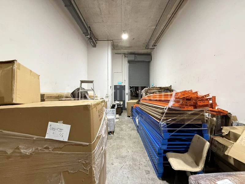 Light Industrial (B1) for Rent in  Nordcom Two - Image 4