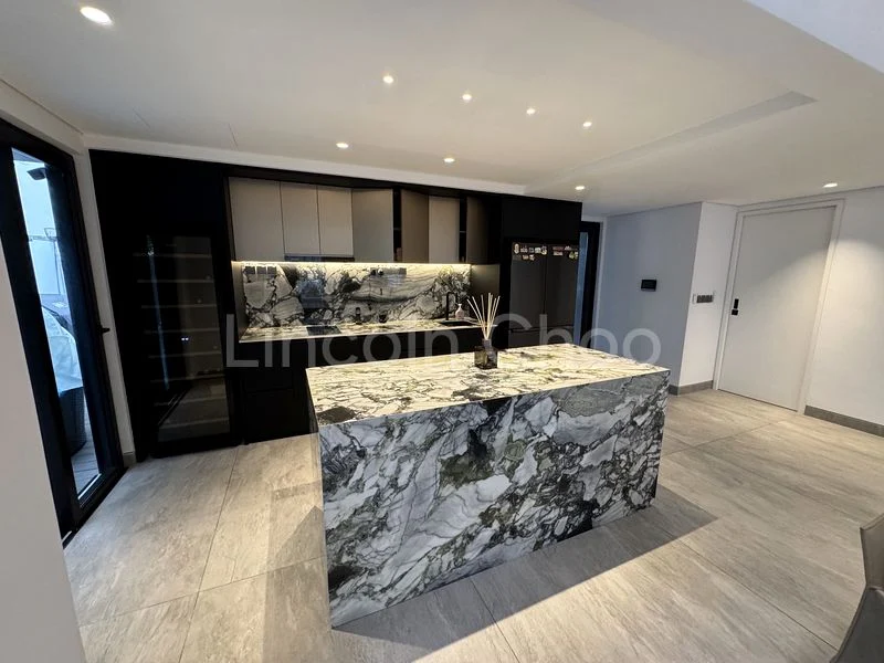 6+1 Bed Semi-Detached House (Landed) for Rent in  Serangoon Garden Estate - Image 5