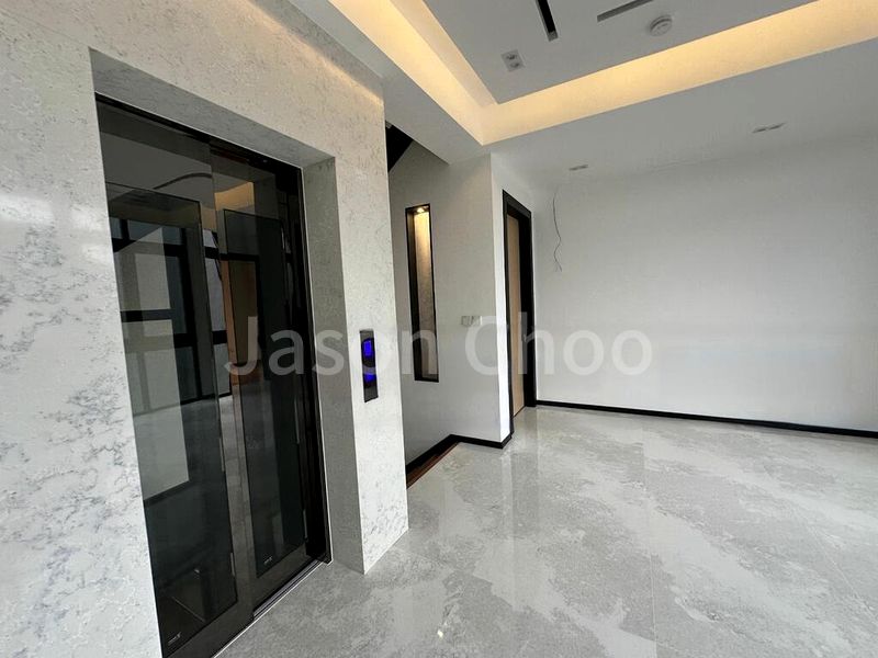 6 Bed Semi-Detached House (Landed) for Sale in  Golden Rise Estate - Image 7