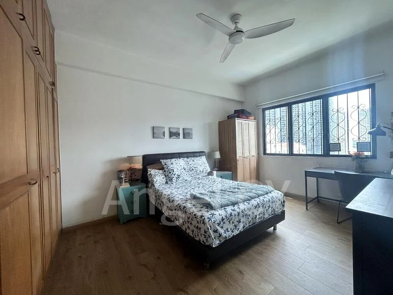 4 Bed Condo for Rent in  The Anchorage - Image 6