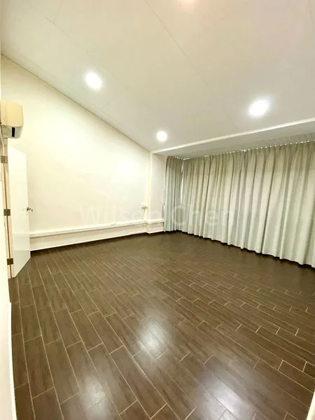 4+1 Bed Terraced House (Landed) for Rent in  Hong Leong Garden - Image 12