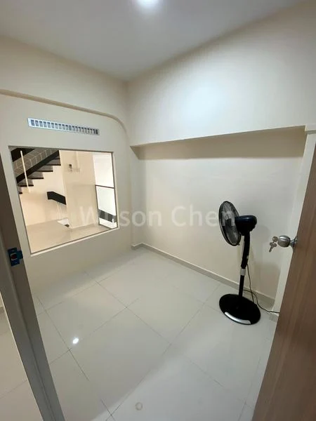 4+1 Bed Terraced House (Landed) for Rent in  Hong Leong Garden - Image 5