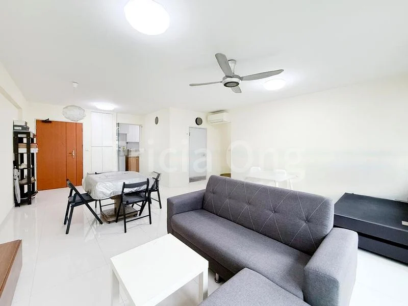 5 Room (5I) HDB for Sale in  432D Yishun Avenue 1 - Image 2