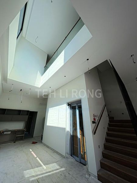 5 Bed Semi-Detached House (Landed) for Sale in  Jin Ding Garden - Image 15