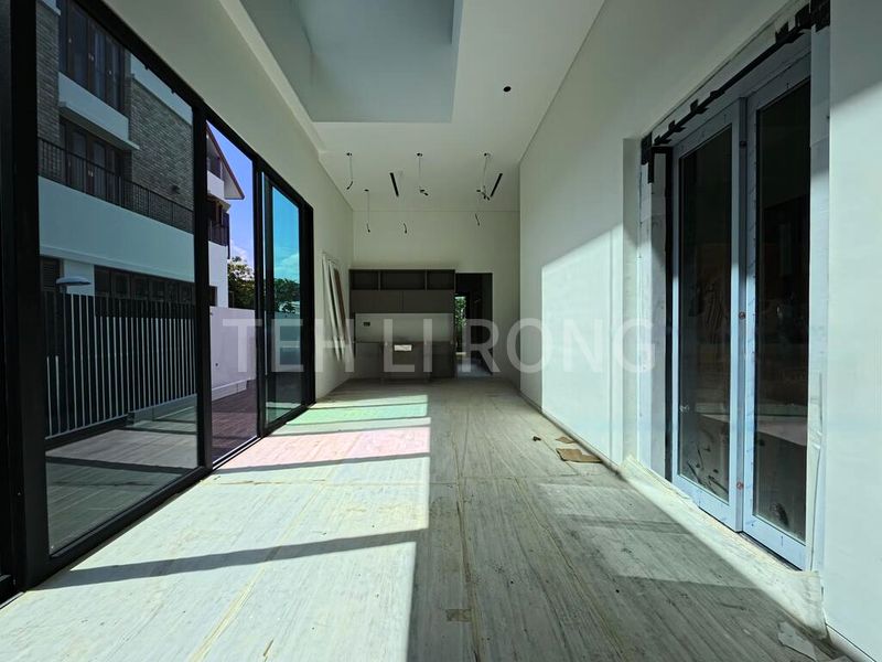 5 Bed Semi-Detached House (Landed) for Sale in  Jin Ding Garden - Image 2