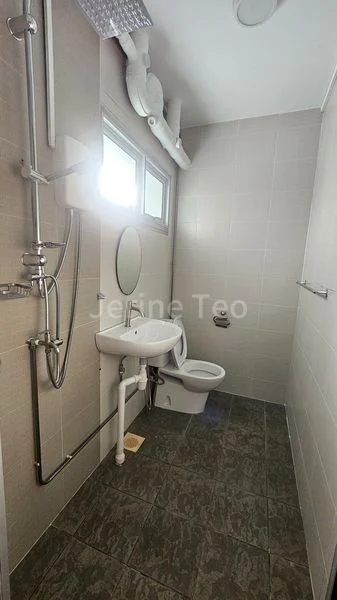 4 Room (4A) HDB for Rent in  191 Pasir Ris Street 12 - Image 11